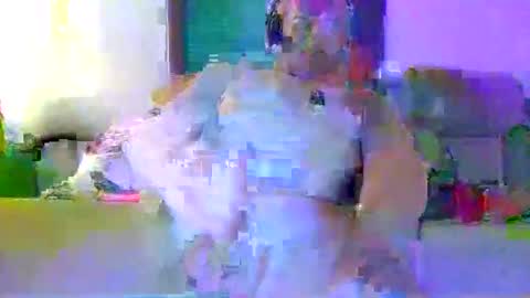 PEach online show from February 3, 4:04 am