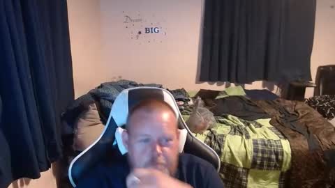 pecker40 online show from December 31, 3:23 am