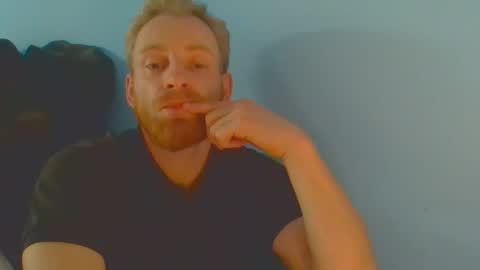 Snapshot of pedro199994 chatting on October 26, 1:29 am Ginger Dick online show from October 26, 1:29 am