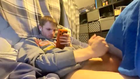 Penguin online show from November 23, 7:25 pm