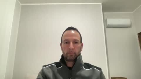 peppinslosqualo online show from February 24, 5:21 am