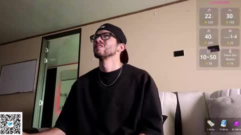 phantom_bigger1 online show from March 28, 3:56 pm