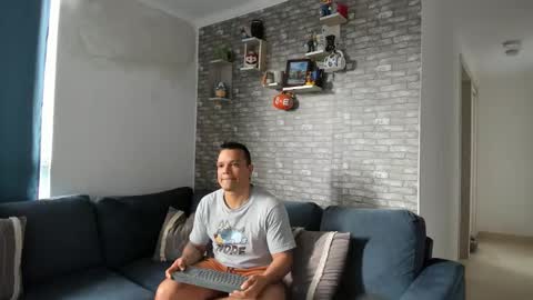 Philipe online show from February 9, 8:35 pm