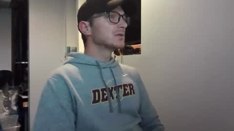 phnxrisen7811 online show from April 21, 9:21 pm