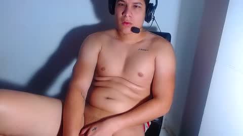 AdnierGnz online show from January 26, 10:45 am