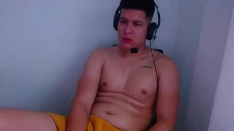 AdnierGnz online show from January 28, 11:38 am