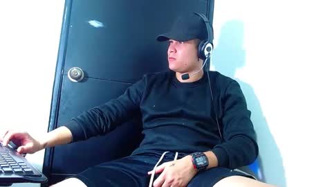 AdnierGnz online show from February 6, 3:48 am