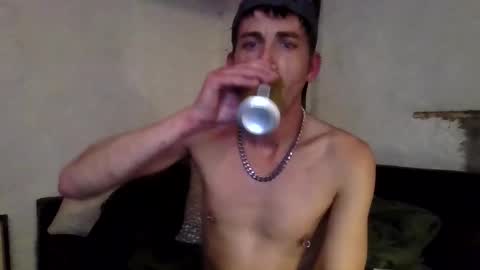 pierced_hanging online show from March 14, 6:20 am