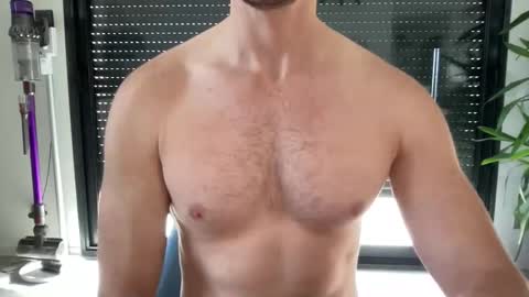 pierre81000 online show from November 21, 11:53 am