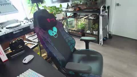 Pierre Fitch online show from January 5, 6:11 pm