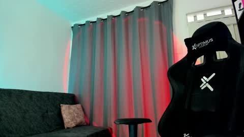 Pierre online show from October 15, 9:11 pm