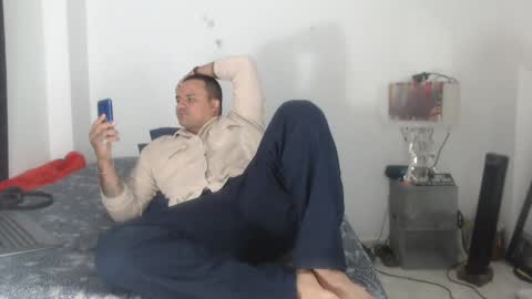 pikoro_gomez online show from February 11, 10:18 pm