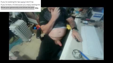 Snapshot of pini_z chatting on January 26, 11:28 am pini_z online show from January 26, 11:28 am