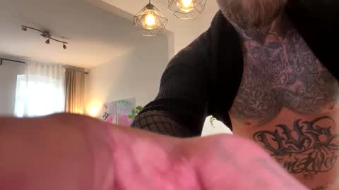 pino151177 online show from April 5, 5:20 pm