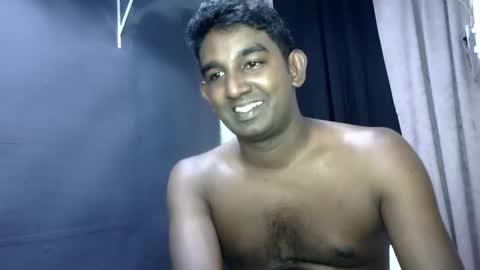 rayvienn online show from April 17, 4:04 am