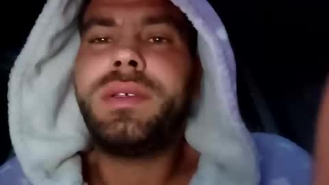 pinzarumarian70 online show from September 18, 3:41 am