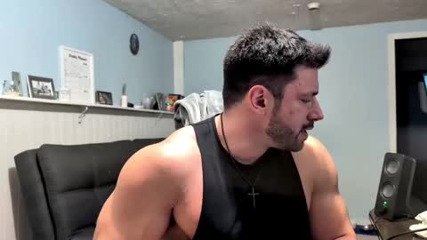 pizza_biceps online show from May 14, 5:27 am