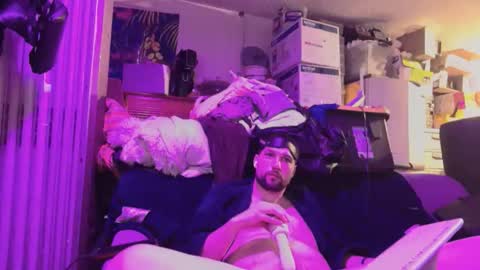Pup Seth online show from June 3, 7:54 am