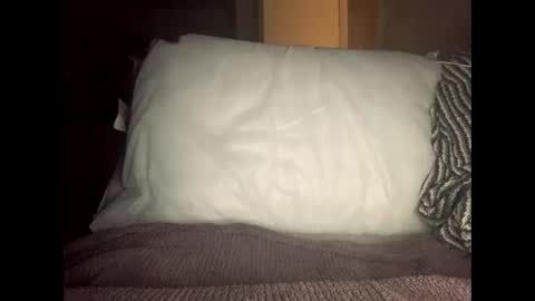 Pokinandtoken online show from December 31, 4:25 pm