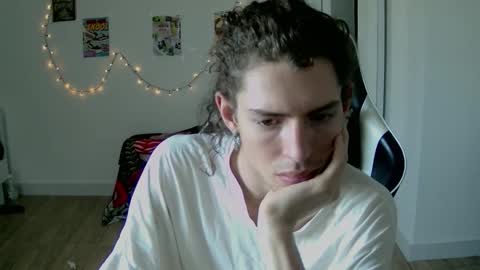 Snapshot of pomo_07 chatting on October 7, 9:46 am aleks ness online show from October 7, 9:46 am