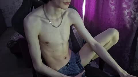 popoul_couple online show from April 11, 4:30 am