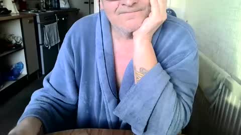 poshman65 online show from January 23, 9:08 am