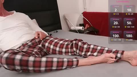 Smooth Daddy online show from March 29, 12:27 pm