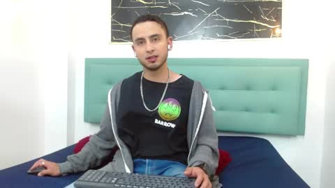   online show from April 27, 3:47 am