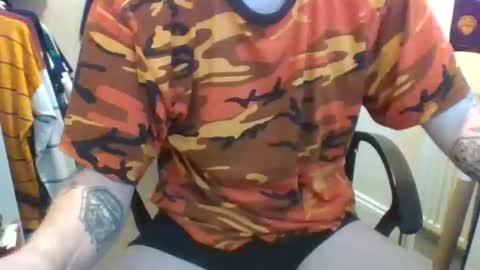 Snapshot of pr3ttyxlu5h chatting on February 27, 9:32 am pr3ttyxlu5h online show from February 27, 9:32 am