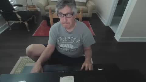 preppydave2525 online show from November 2, 6:01 pm