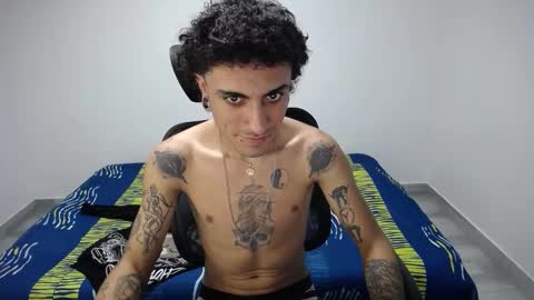 Plux online show from October 25, 3:19 am