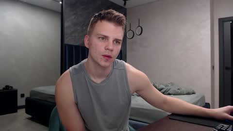 Justin online show from November 30, 3:36 pm