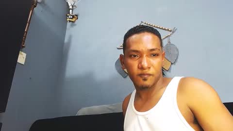 Snapshot of prometo23cm chatting on October 23, 8:56 pm Grande y Gruesa online show from October 23, 8:56 pm