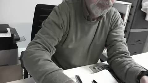 mature hairy guy online show from February 15, 5:28 pm