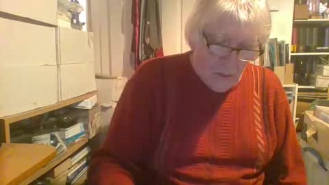 proudwelshman online show from December 5, 7:51 pm