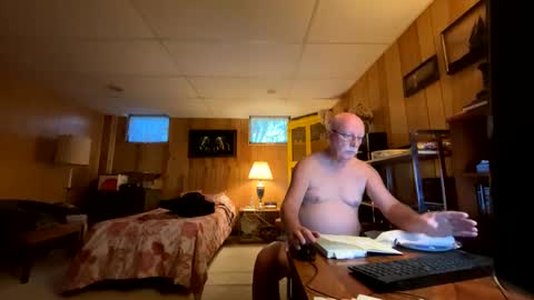 Snapshot of ptyhosefetish chatting on September 14, 1:13 pm ptyhosefetish online show from September 14, 1:13 pm
