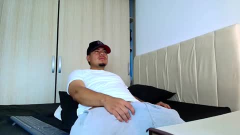 pull_bershh online show from March 27, 12:37 am