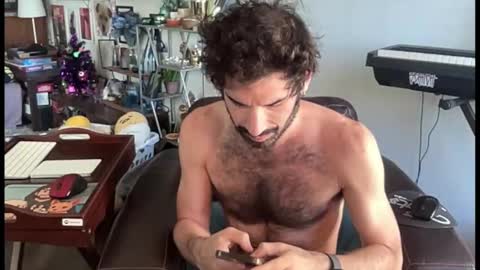 Pup Scritch online show from October 24, 4:42 pm