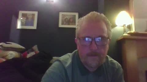 Snapshot of r_o_h_a_n chatting on October 5, 12:47 am r_o_h_a_n online show from October 5, 12:47 am