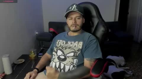 ragnar_lothbrok77 online show from March 2, 5:08 am