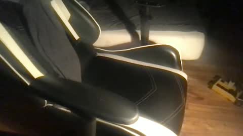 rajeshrex143 online show from February 17, 2:43 am