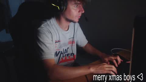 Ramiro online show from December 27, 1:53 am