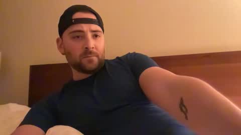 randomdude5950 online show from December 15, 1:57 am