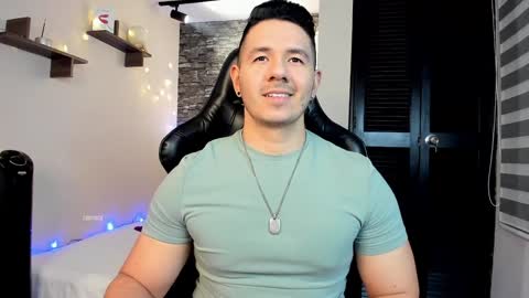 Jonas online show from December 7, 1:04 am