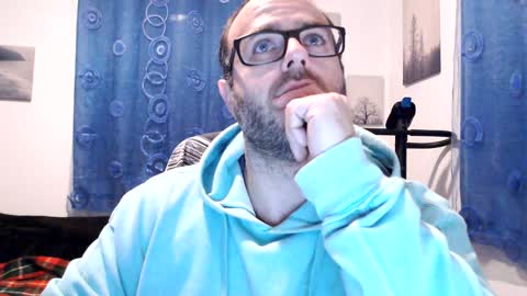 ravingr3d3 online show from January 27, 10:16 pm