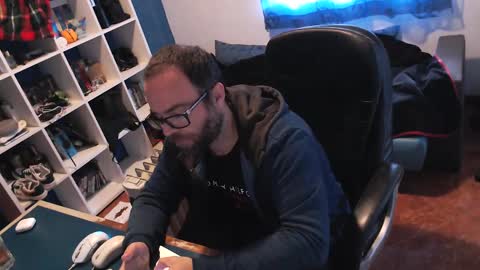 ravingr3d3 online show from February 13, 12:11 pm