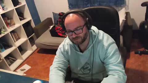 ravingr3d3 online show from March 12, 11:54 pm