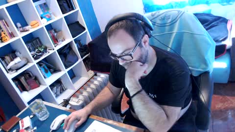 ravingr3d3 online show from February 3, 10:36 am