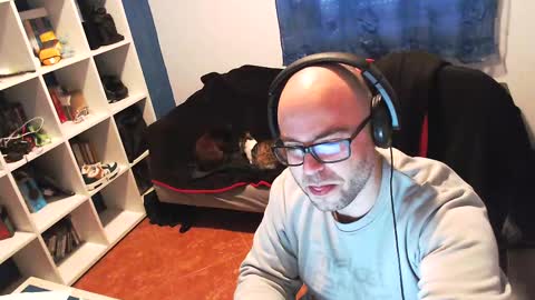 ravingr3d3 online show from February 21, 1:44 pm