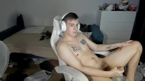 Snapshot of ray_hill chatting on October 23, 6:00 pm Ray online show from October 23, 6:00 pm